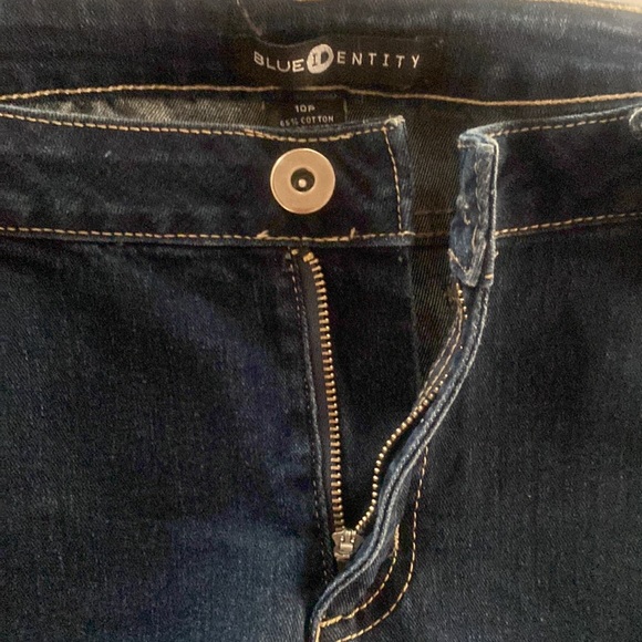 Blue Identity Women’s size 10P 10 Petite denim blue Jean capris - Picture 7 of 7